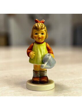 Hummel Goebel Natures Gift 729 TMK-7 Vintage Figurine 1997/98 Club Edition 1996